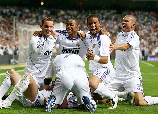 中足联：中超国内球员年薪上限500万元，外援年薪封顶300万欧元