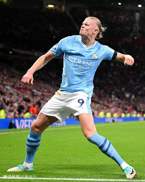 曼城替补席依然豪华