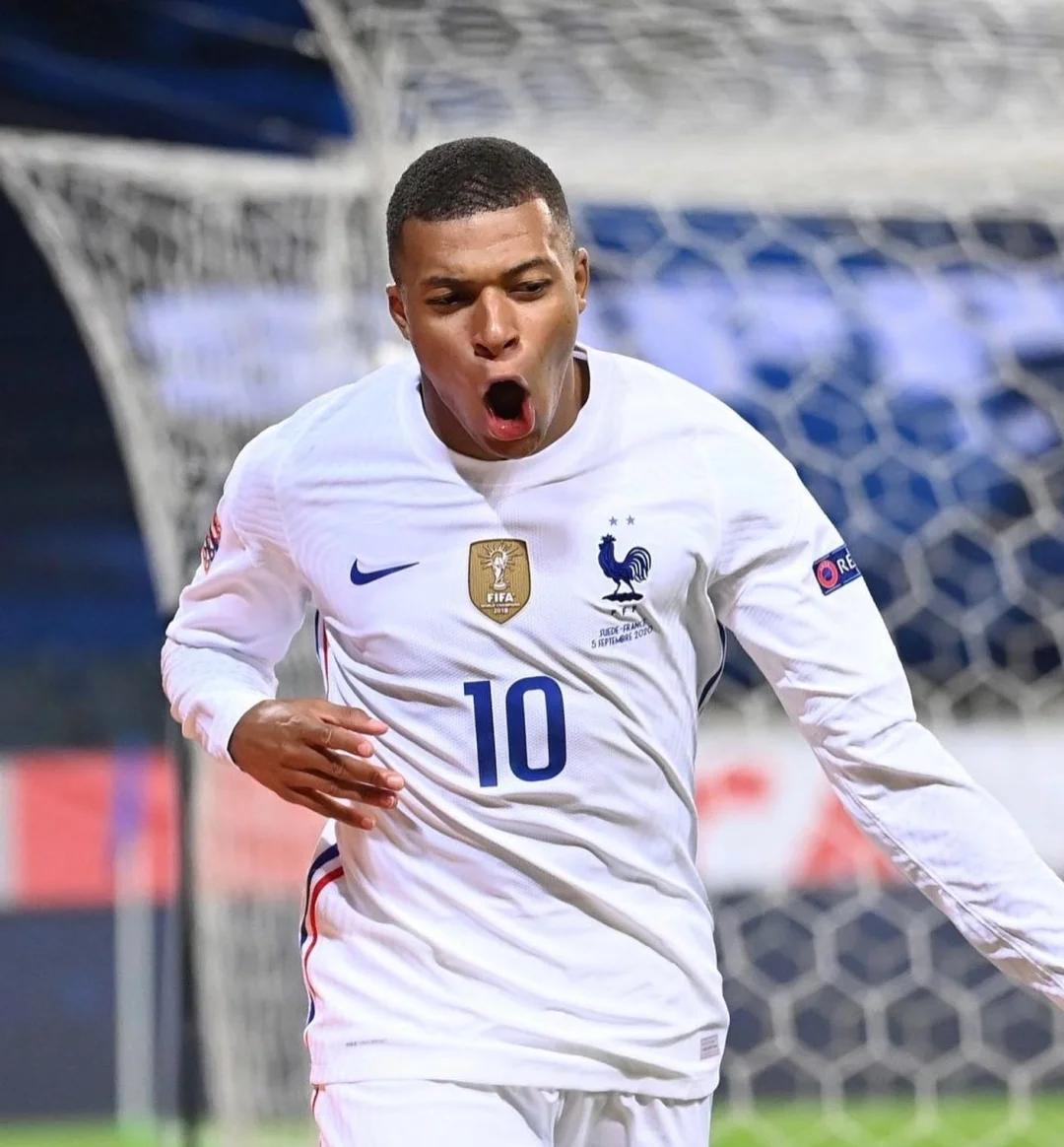 图片报：格雷茨卡的拜仁生涯可能将结束，拜仁寻找年轻替代者