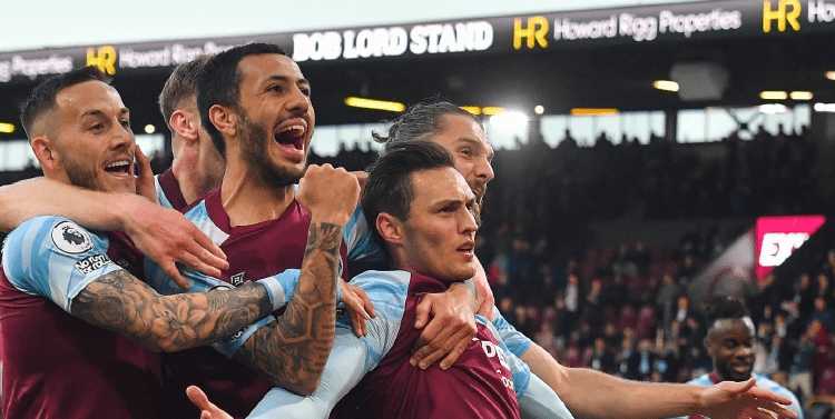 曼城掌控比赛节奏如艺术