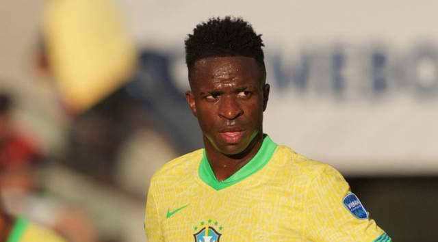 足协杯决赛，北京国安主帅拉米罗选择带球队核心球员...