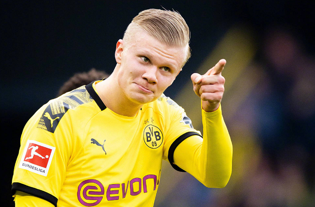 巴萨临时更换发布会人选，德容让位马丁内斯