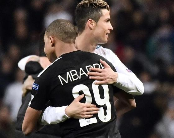 CBA杯战报：洛夫顿19分，上海101-78大胜香港金牛