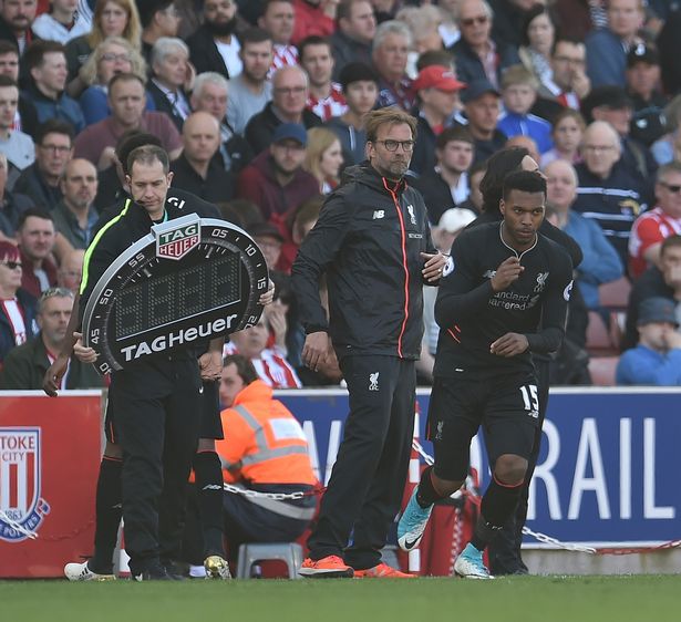 咔咔一顿扣！克里斯17中11&罚球9中6砍下28分8板4助2断