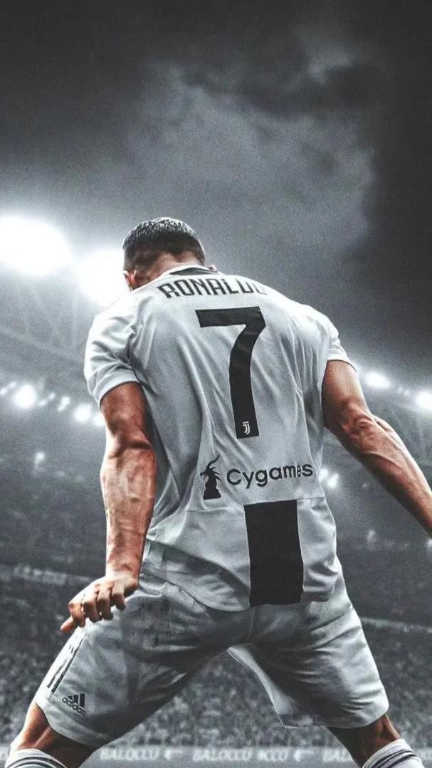 埃迪-豪：红军对伊萨克的报价被我们拒绝；孙兴慜是英超传奇